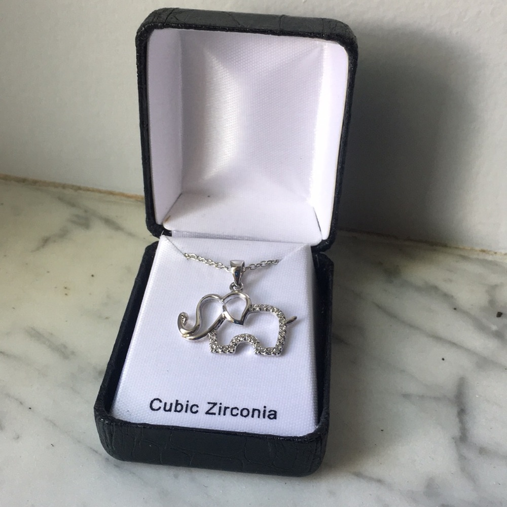 18” Elephant Pendant Necklace